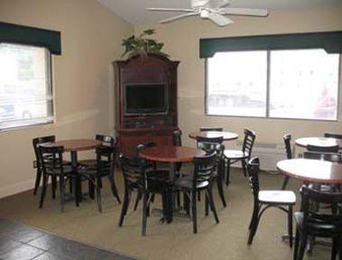6-pooler, Ga - Savannah Airport 2*