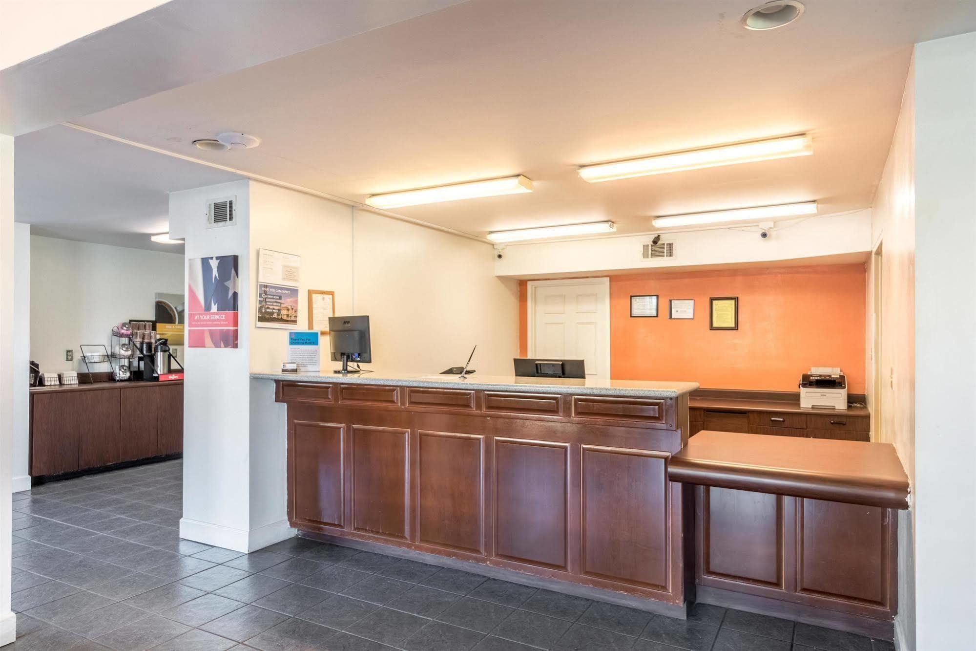 Hotel 6-pooler, Ga - Savannah Airport