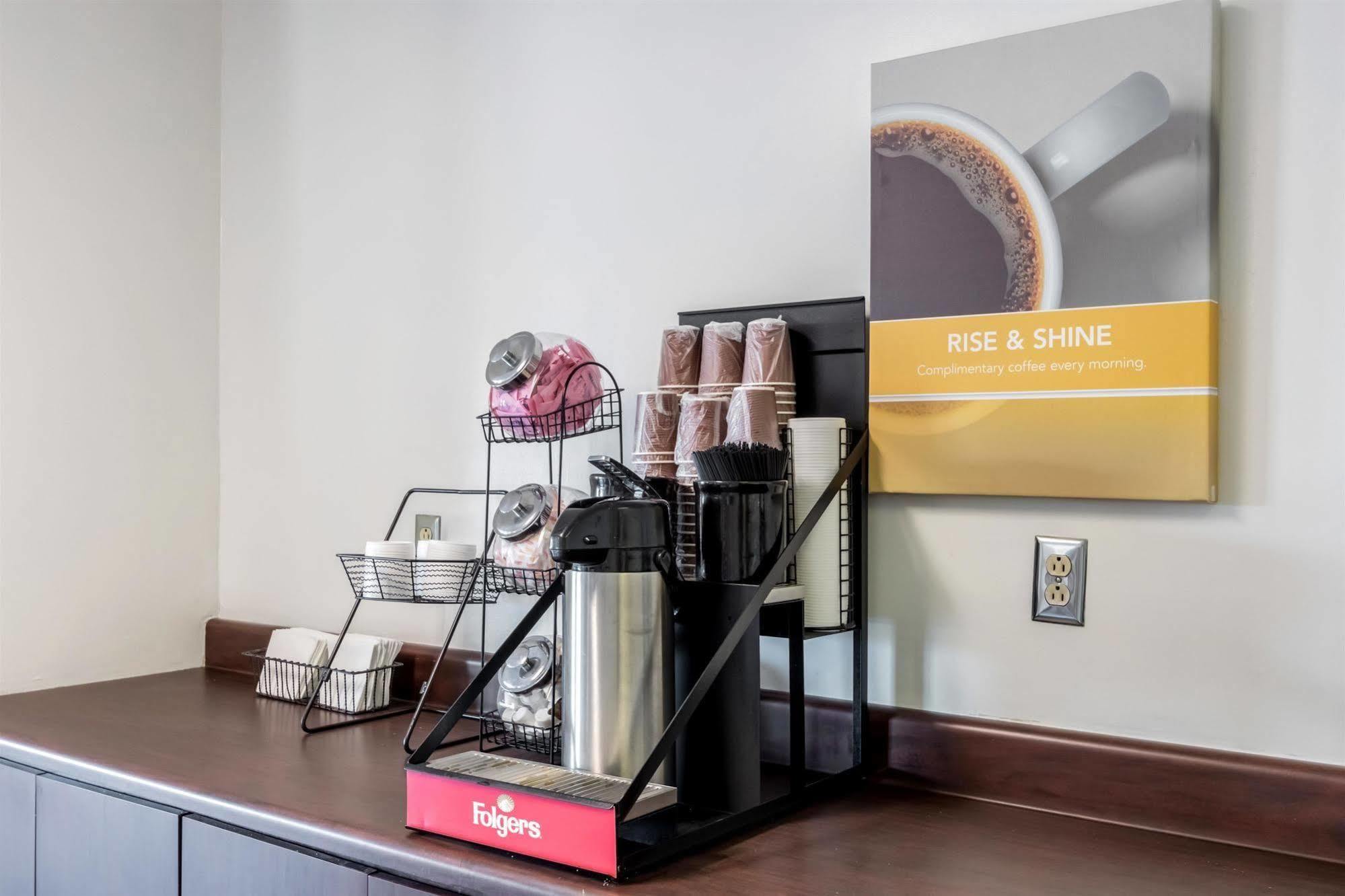 Hotel 6-pooler, Ga - Savannah Airport Pooler